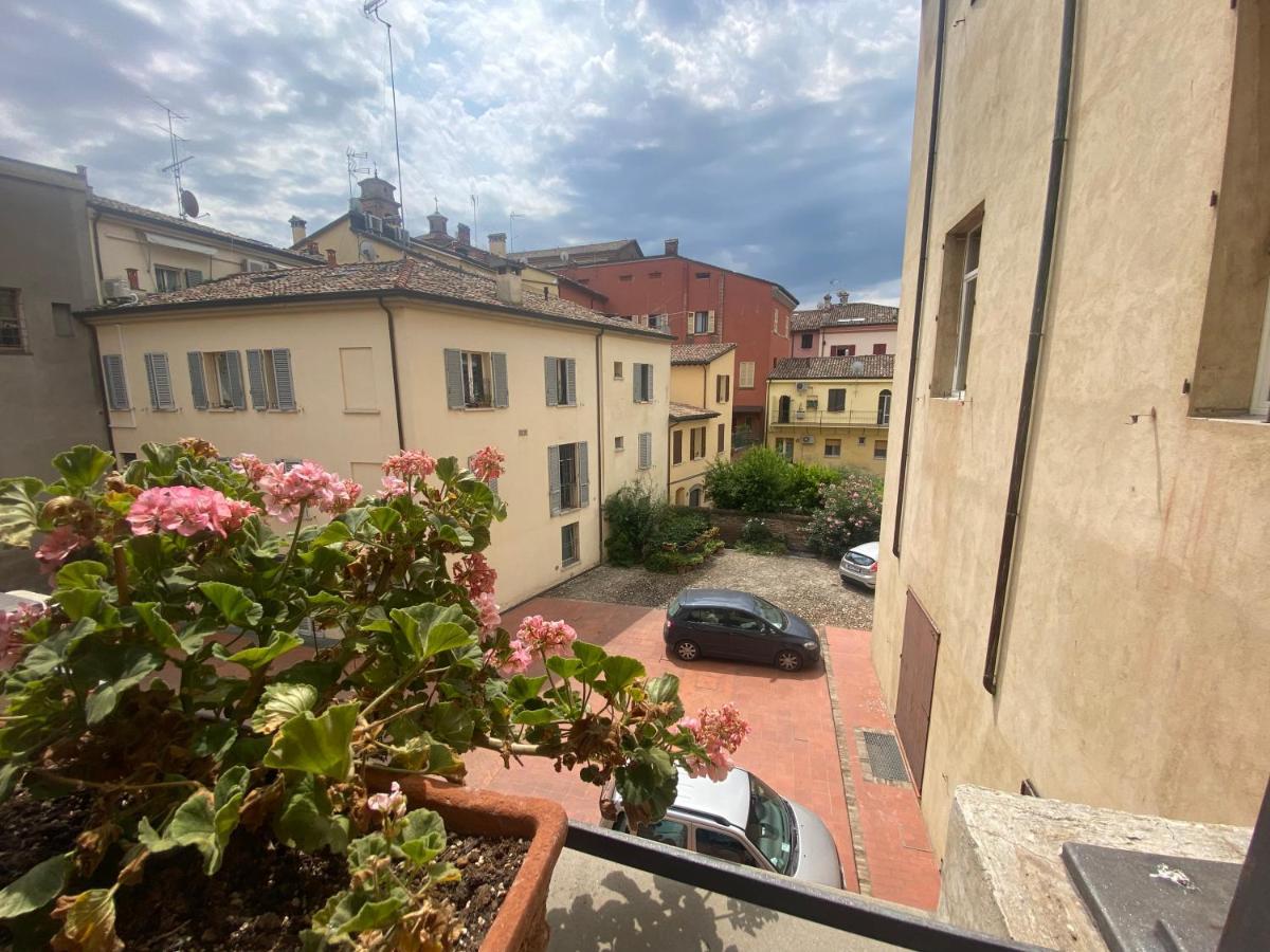 Lhe Sweet Apartment Cesena Luaran gambar