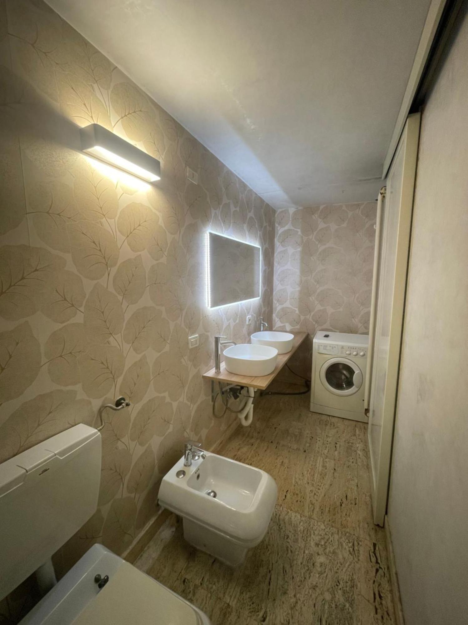Lhe Sweet Apartment Cesena Luaran gambar